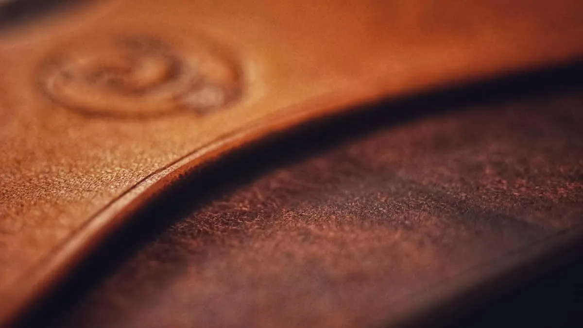 Nest 2 — Minimalist Card Holder, horizontal, photo 10