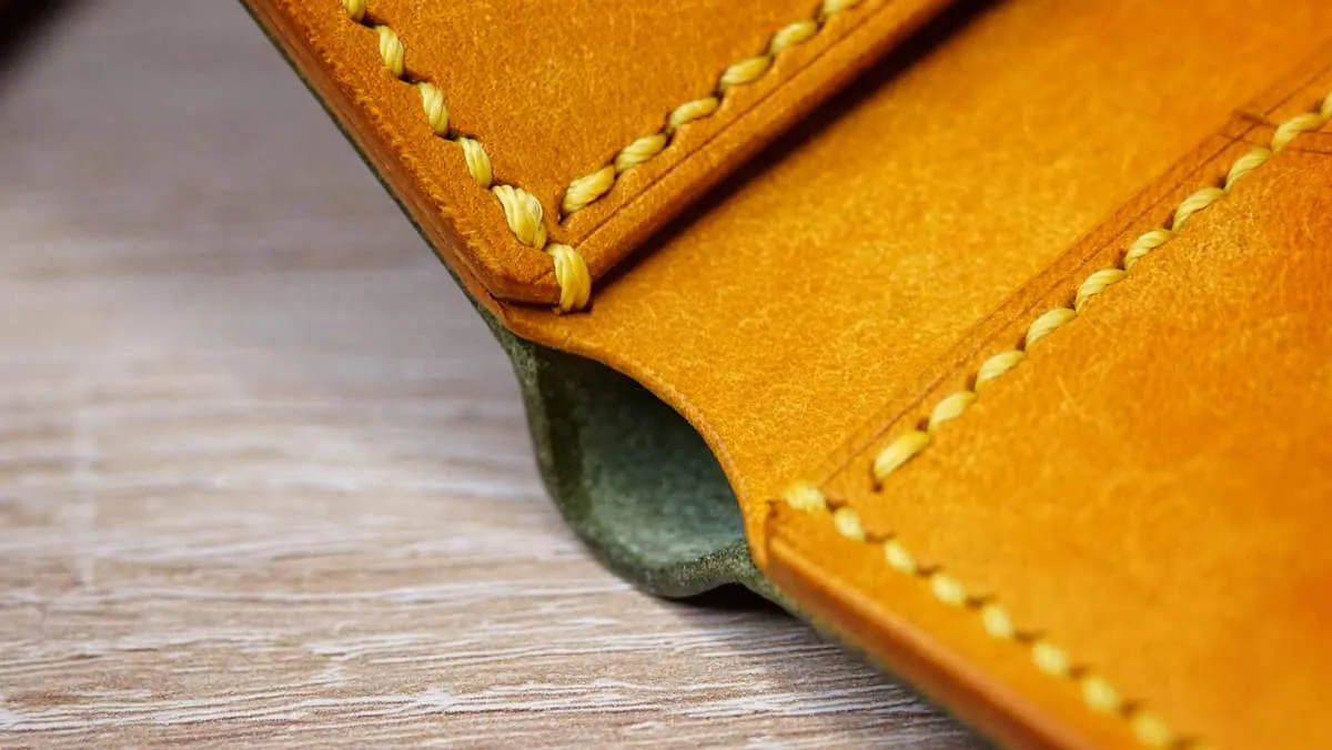 Wings 2 - Bi-fold Wallet, Yellow & Olive, photo 17
