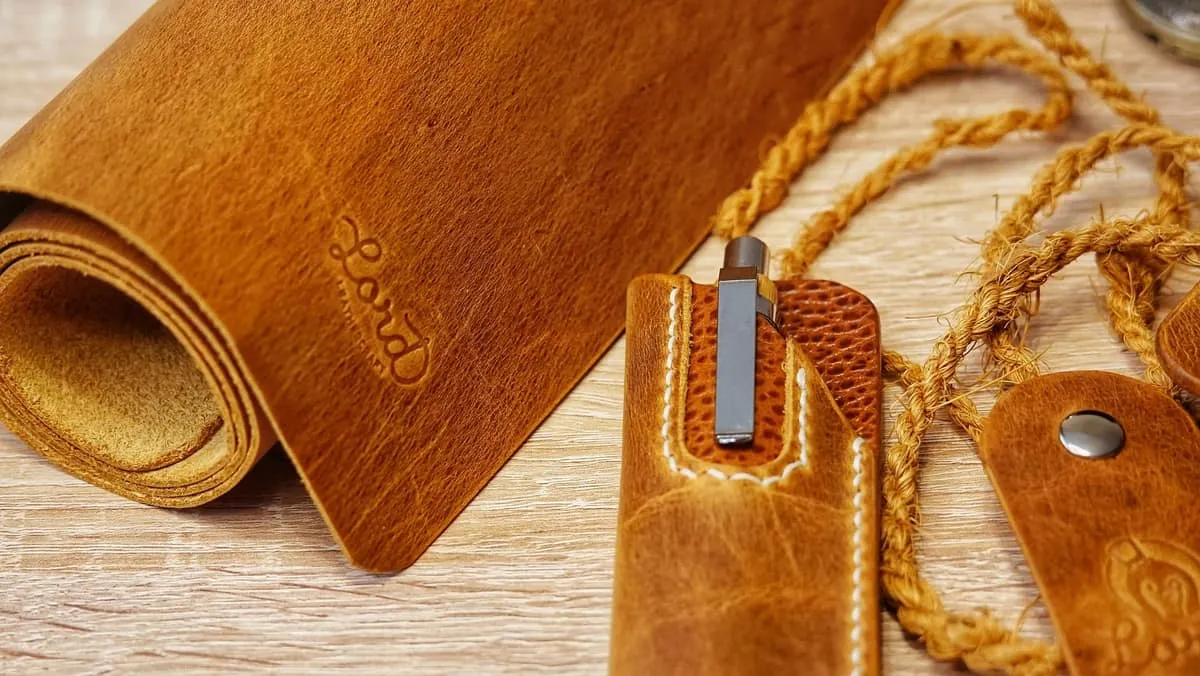 Desk kit - Pen case, coaster, clippy, and desk mat, photo 2