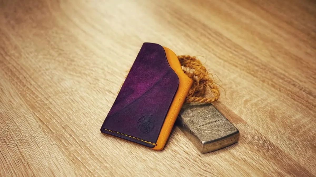 Hug 2 — Minimalist card holder, photo 25