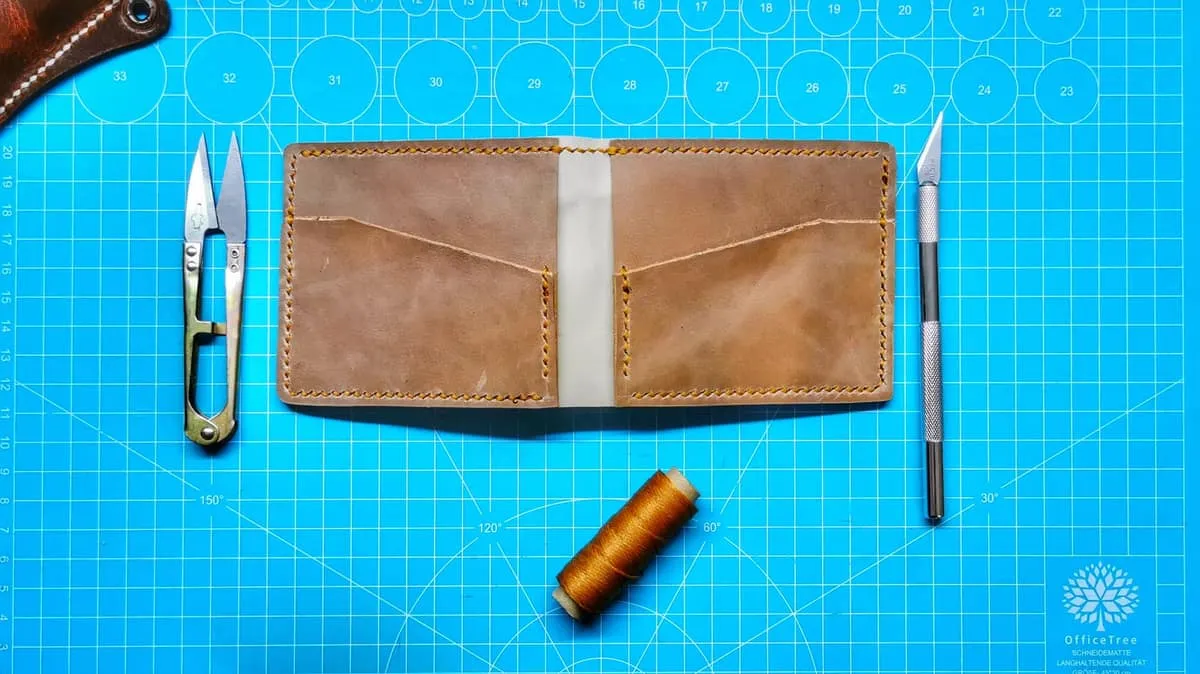 Wings - Bi-fold Wallet, photo 26
