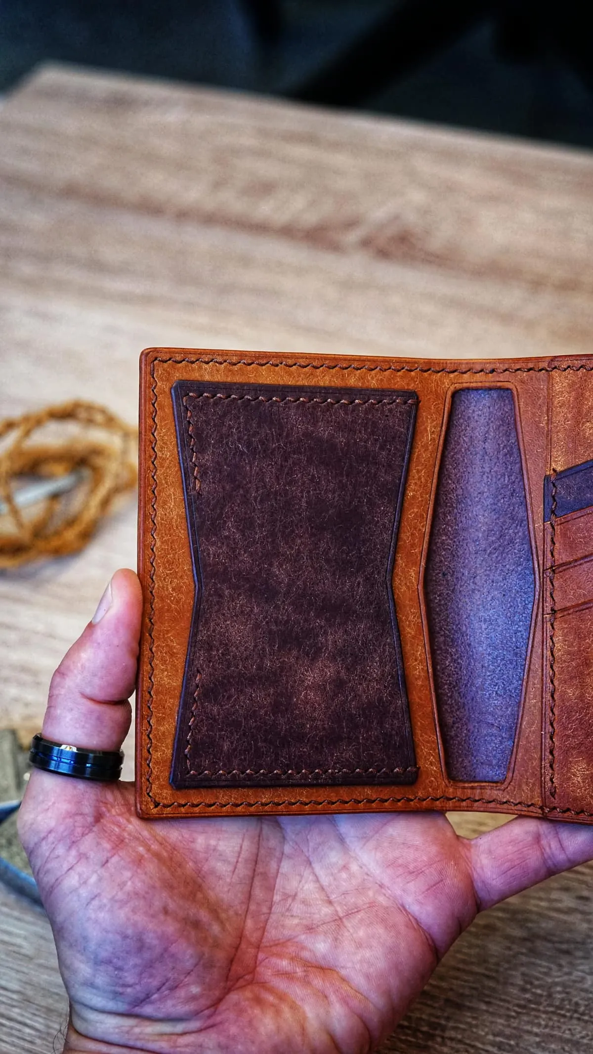 Colbys R. - A card holder and organizer, photo 3