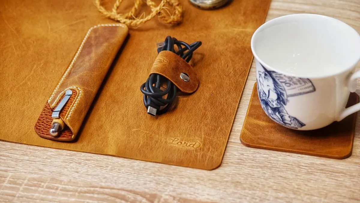 Desk kit - Pen case, coaster, clippy, and desk mat, photo 3