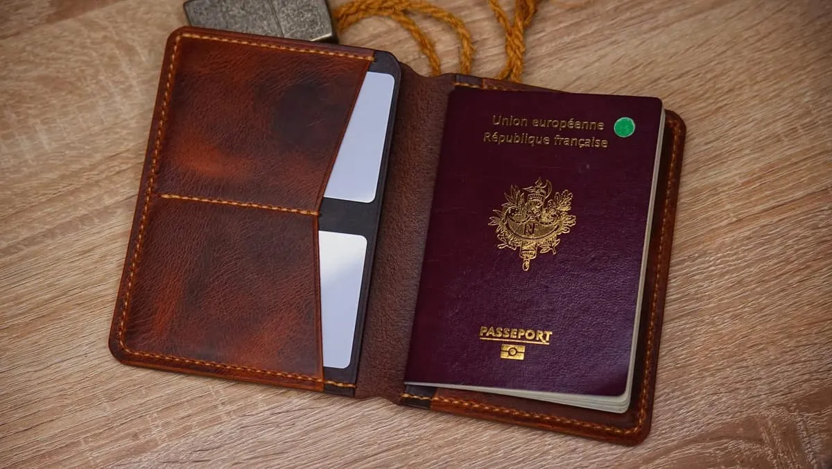 The Land - Passport & Document holder, photo 3