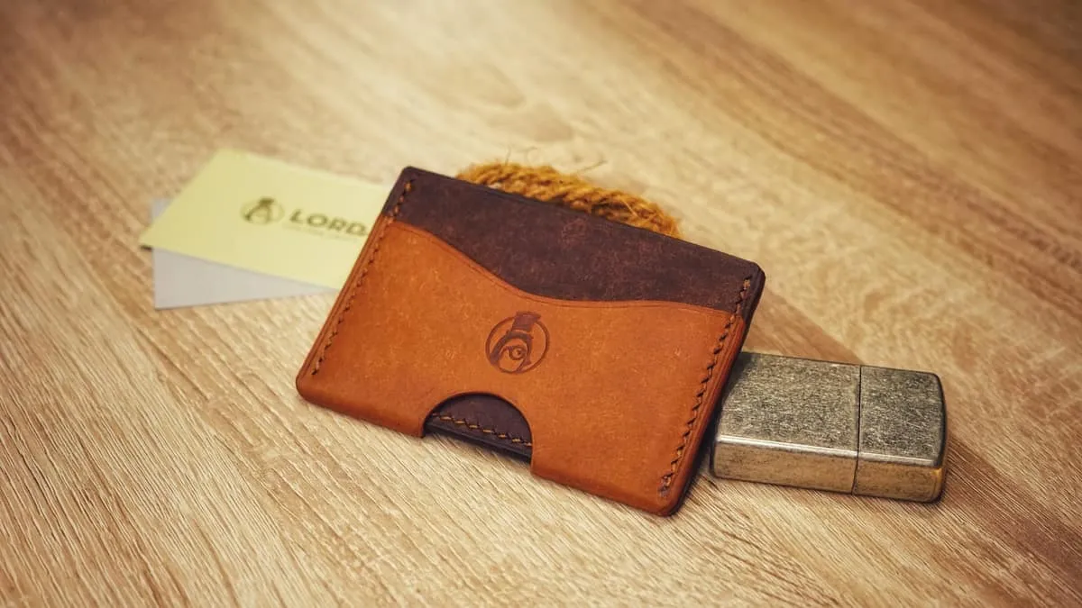 Nest 2 — Minimalist Card Holder, horizontal, photo 4