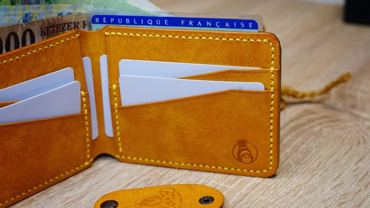 Wings 2 - Bi-fold Wallet, Yellow & Olive, photo 4