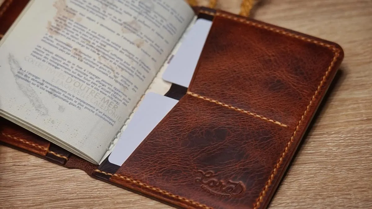 The Land - Passport & Document holder, photo 4