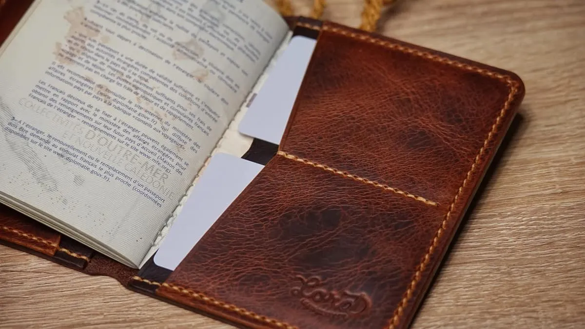 The Land - Passport & Document holder, photo 5