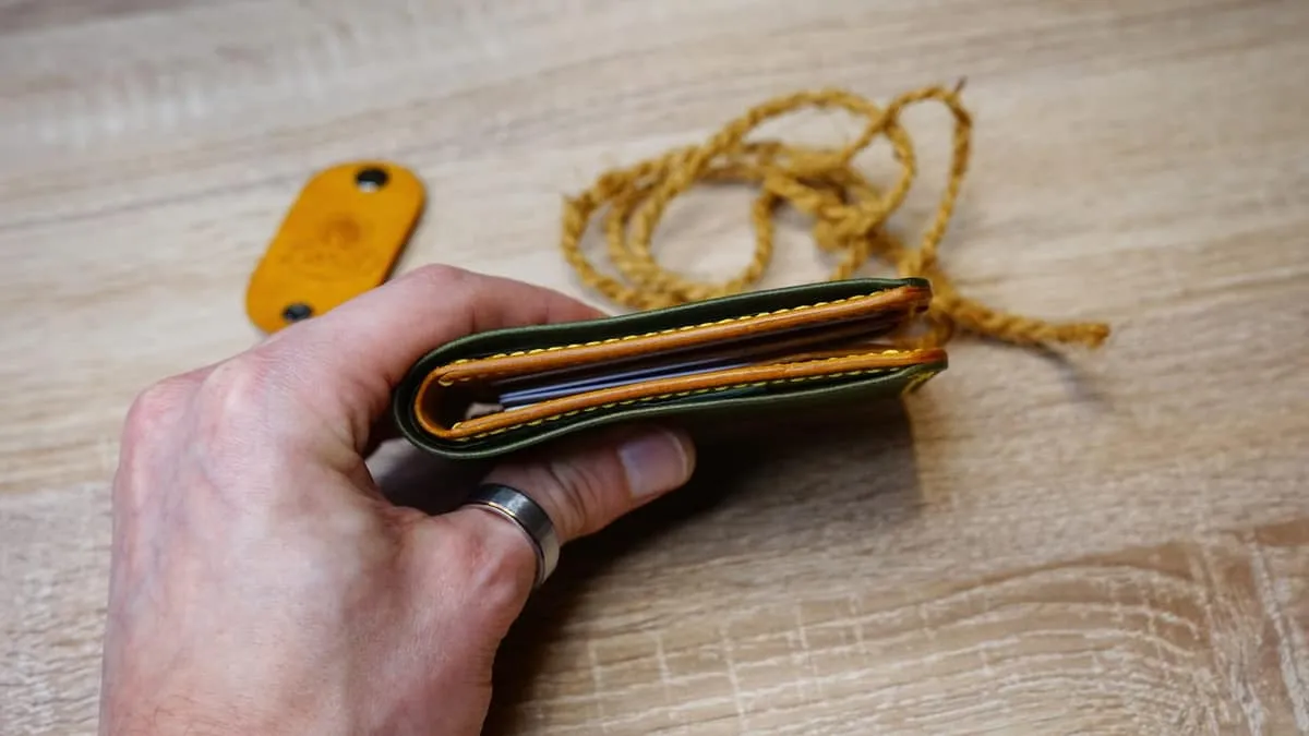 Wings 2 - Bi-fold Wallet, Yellow & Olive, photo 6
