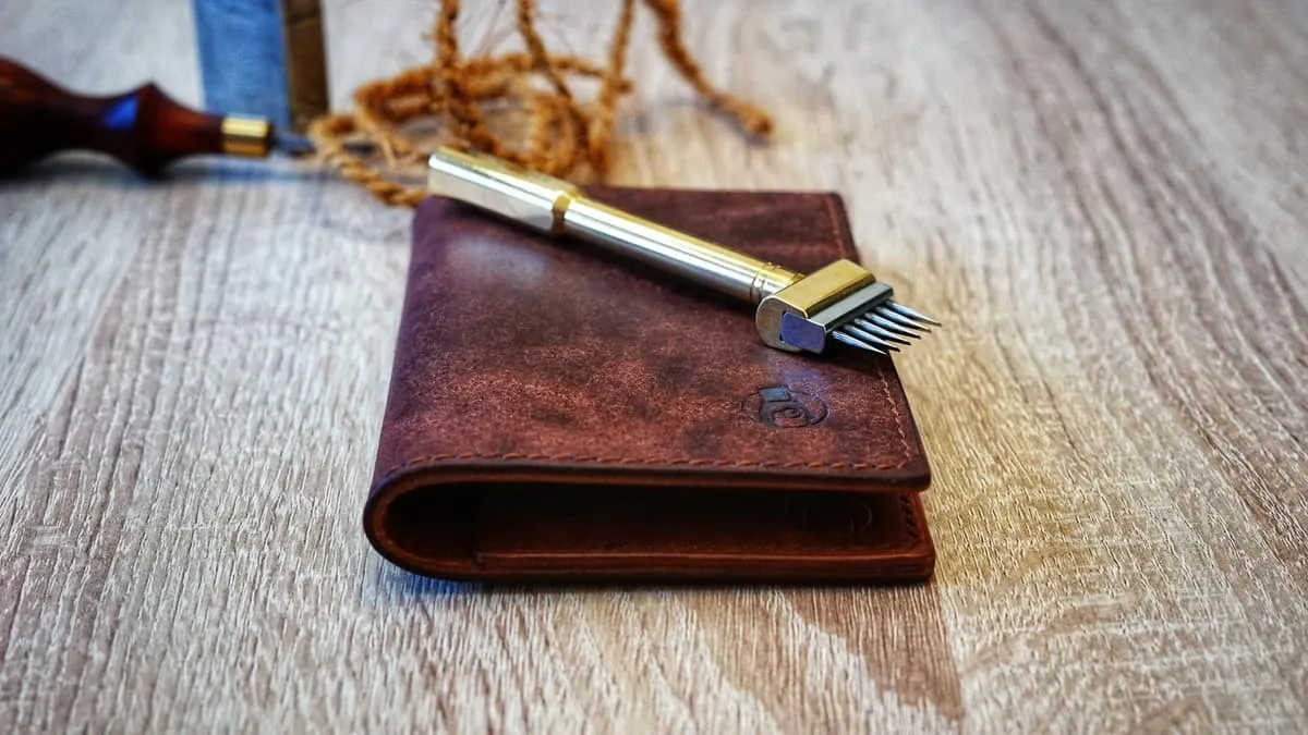 Colbys R. - A card holder and organizer, photo 7