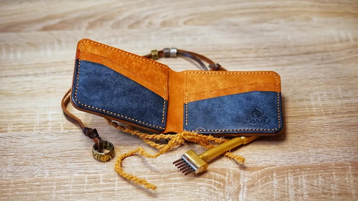 Wings 2 - Bi-fold Wallet, Navy & Cognac, photo 7