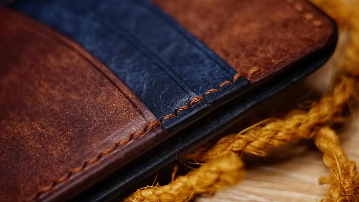 The Lumby - Double-sided cardholder, photo 8
